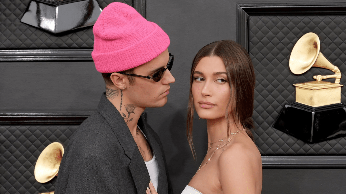 La didascalia di Justin Bieber su Vogue ha umiliato la moglie Hailey Bieber? Ecco cosa sappiamo