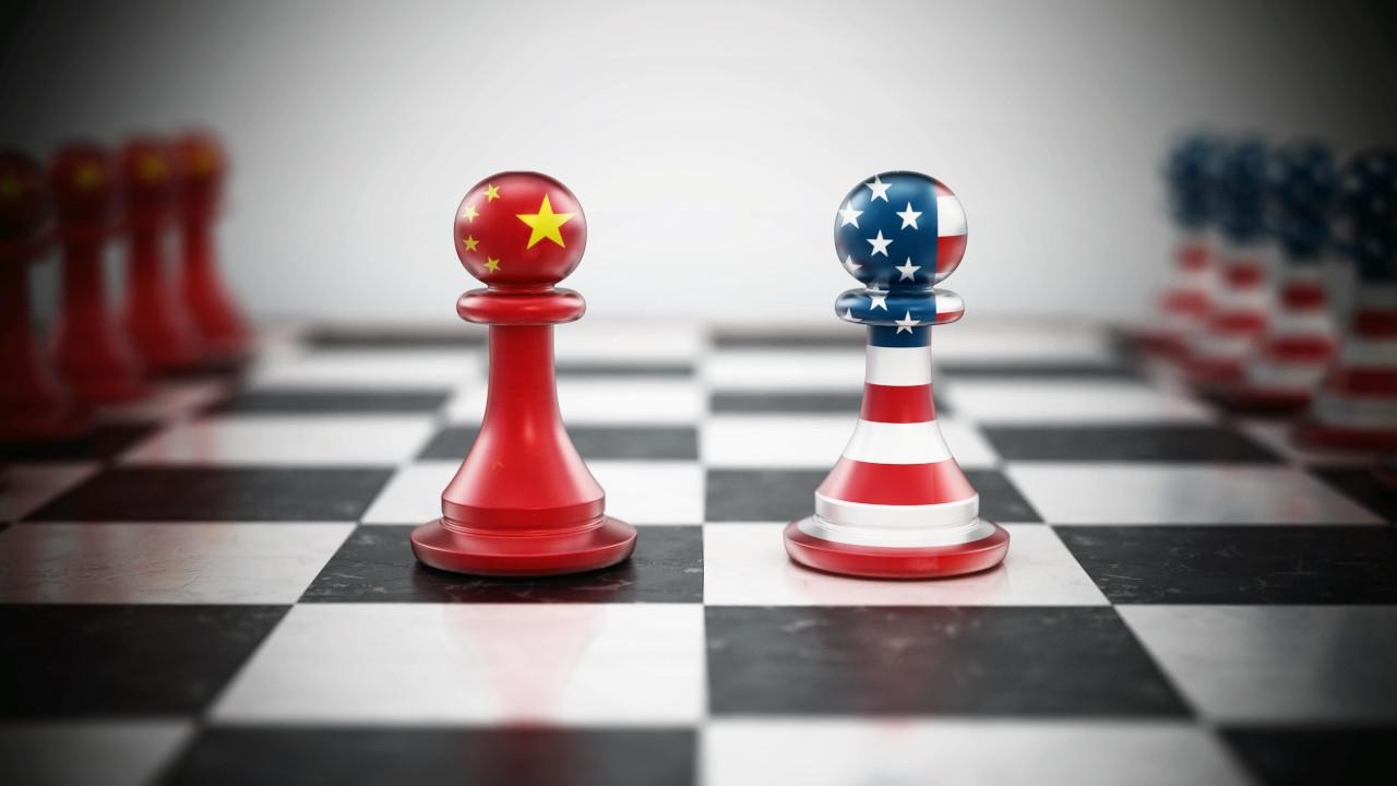 USA lockern Exportregeln: Chip-Software wieder frei für China - Synopsys- und Cadence-Aktie schießen hoch!