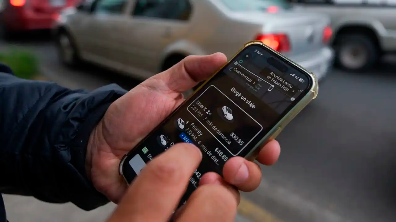 Uber nie musi przenosić swoich obowiązków na użytkownika: Sheinbaum