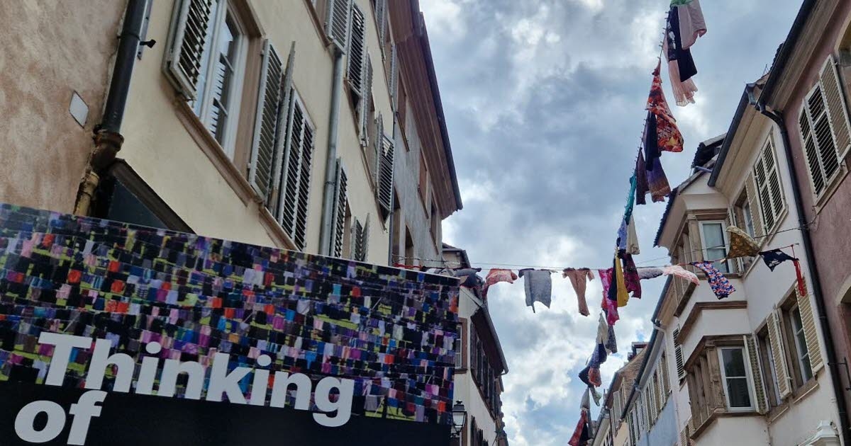 Strasburgo. Pensando a te: una mostra in omaggio alle vittime di violenza sessuale in tempo di guerra