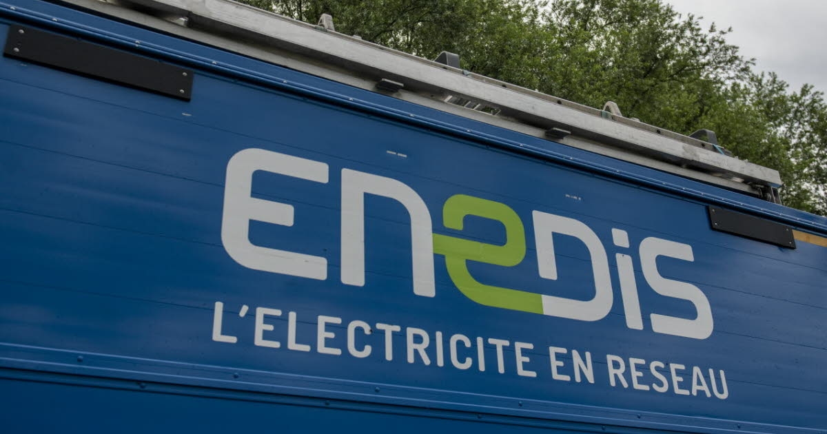 Saint-Vallier - Pouilloux. Kısa süreli elektrik kesintisinden etkilenen kasaba
