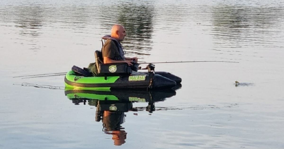 Angeln. Raubfische mit dem Belly Boot angeln: ein einmaliges Erlebnis