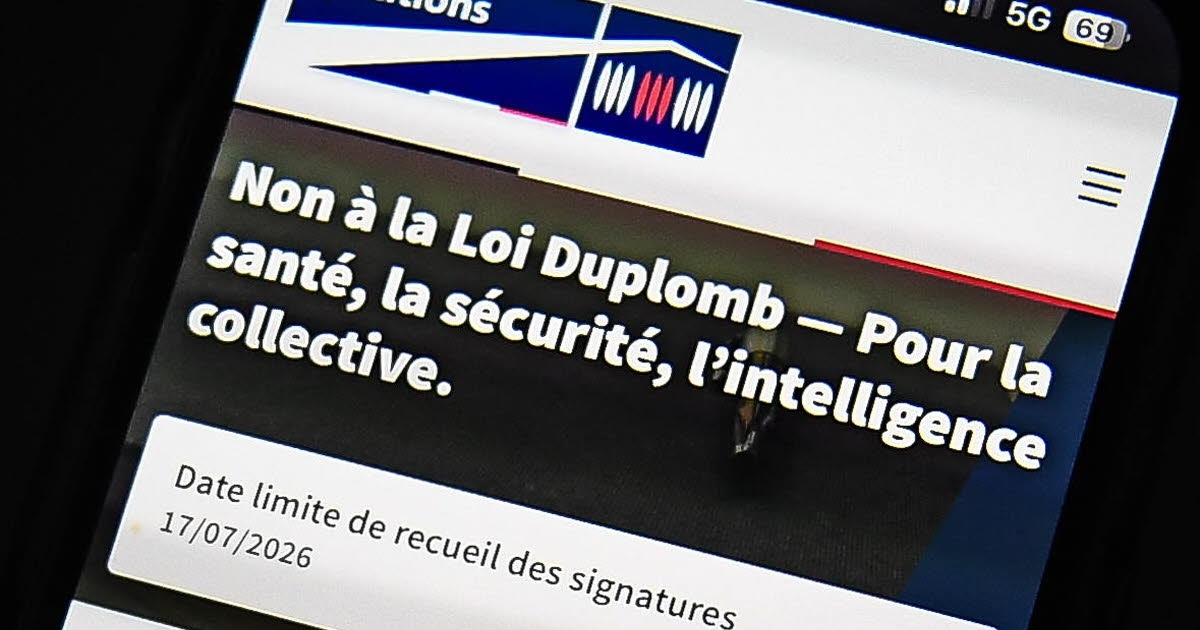 Politics. LFI will submit a bill to repeal the Duplomb law during its next session.