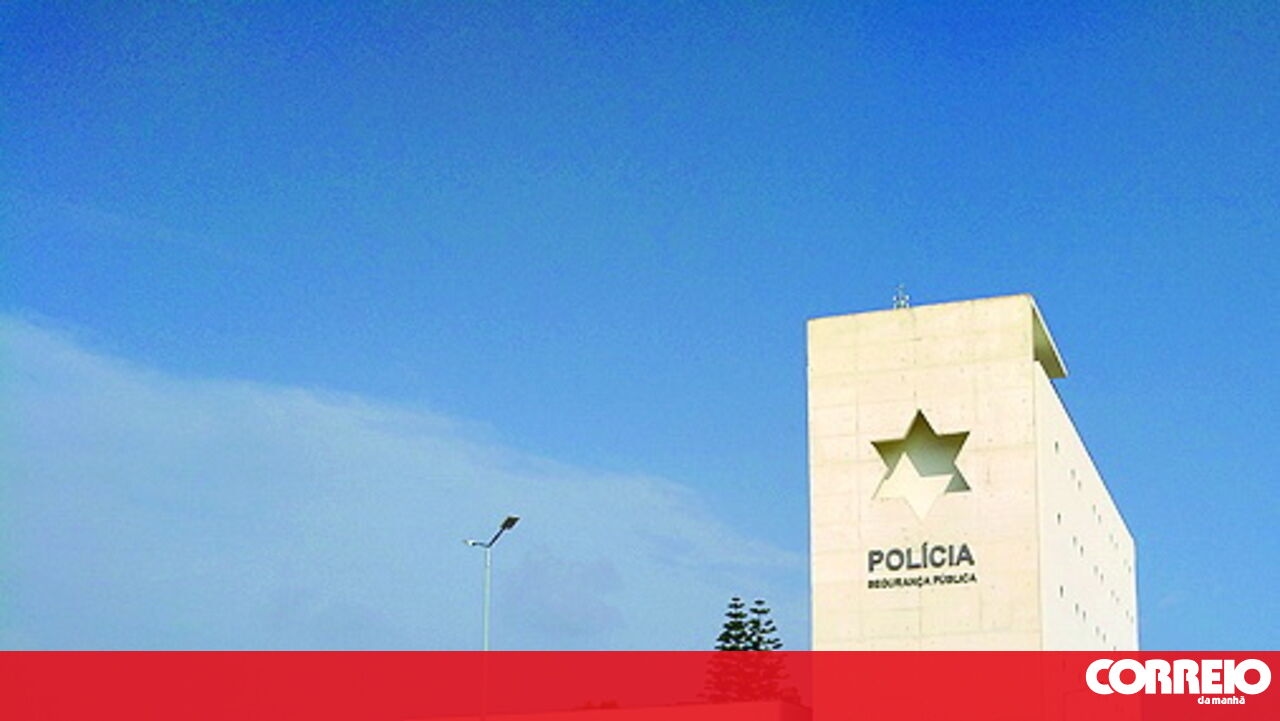 <![CDATA[ Trio 'caçado' pela PSP de Cascais por atrair vítimas gay para assaltos ]]>