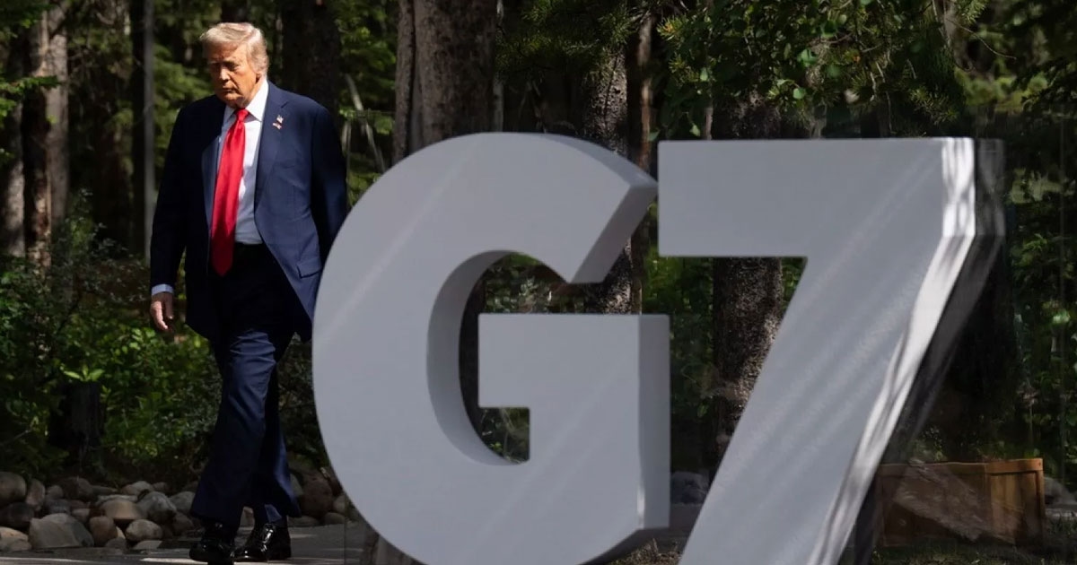 Donald Trump verlaat de G7 nadat hij erachter komt dat de "G" niet staat voor "Gringos"