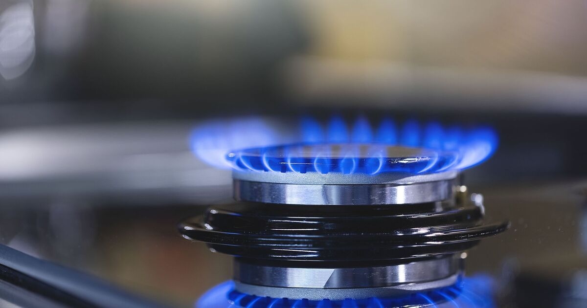 Аварийные бригады расследуют «взрыв газа» в доме