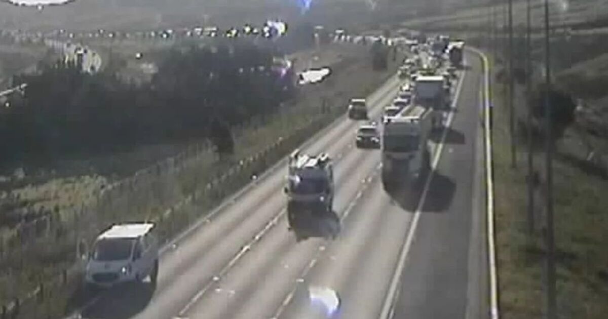M62 LIVE: Three crashes cause traffic chaos in the morning rush