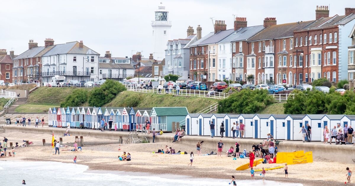 The perfect little UK seaside town absolutely jam packed with 80 independent shops
