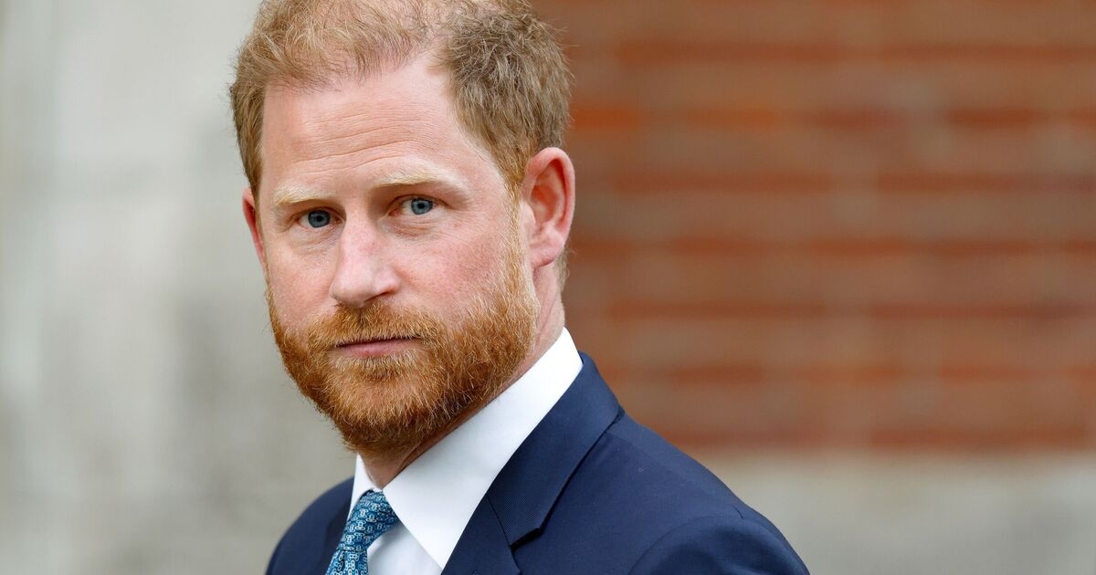 El príncipe Harry realiza una sorprendente visita a Ucrania tras reunirse con el rey Carlos