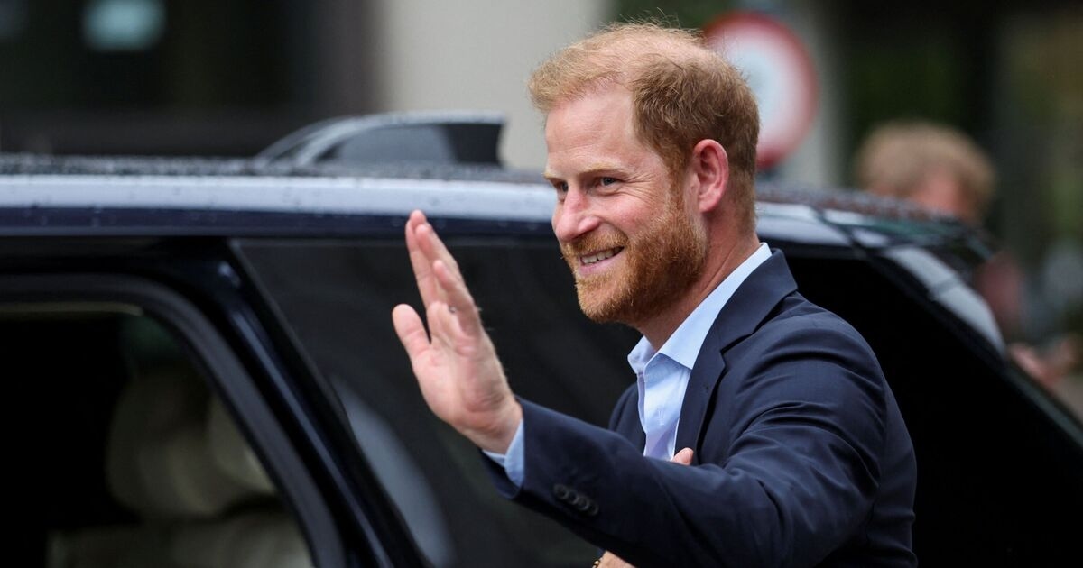Royal Family LIVE: King issued 'stability' warning as Harry's 'popularity' sparks concerns