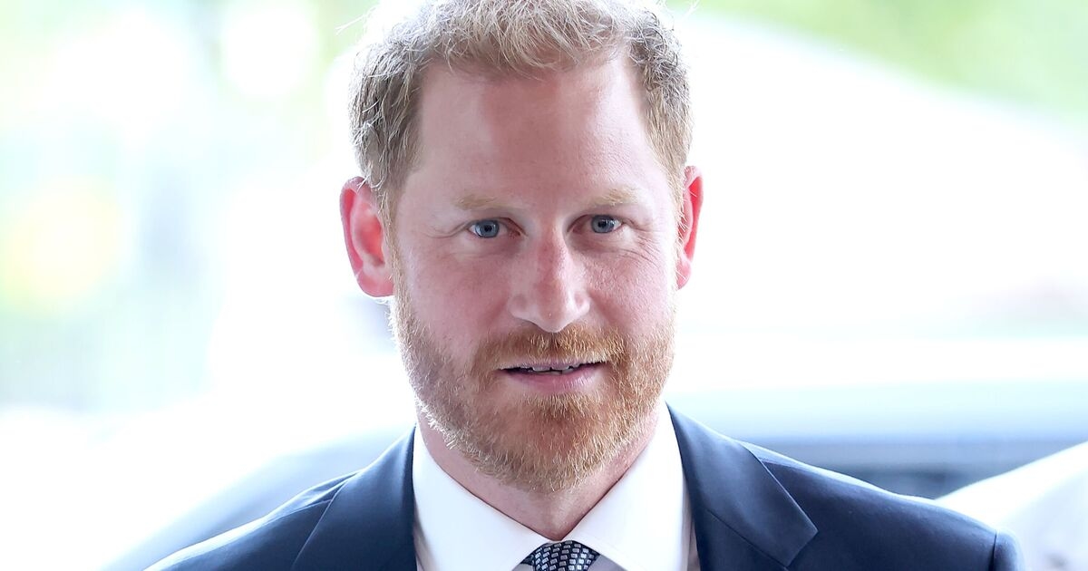 Familia Real EN VIVO: El príncipe Harry acusa a 'los hombres de traje gris' de arruinar la reunión real