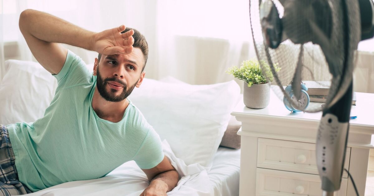 4 astuces pour mieux dormir pendant la canicule au Royaume-Uni, alors que la perte de productivité coûte 5 milliards de livres sterling