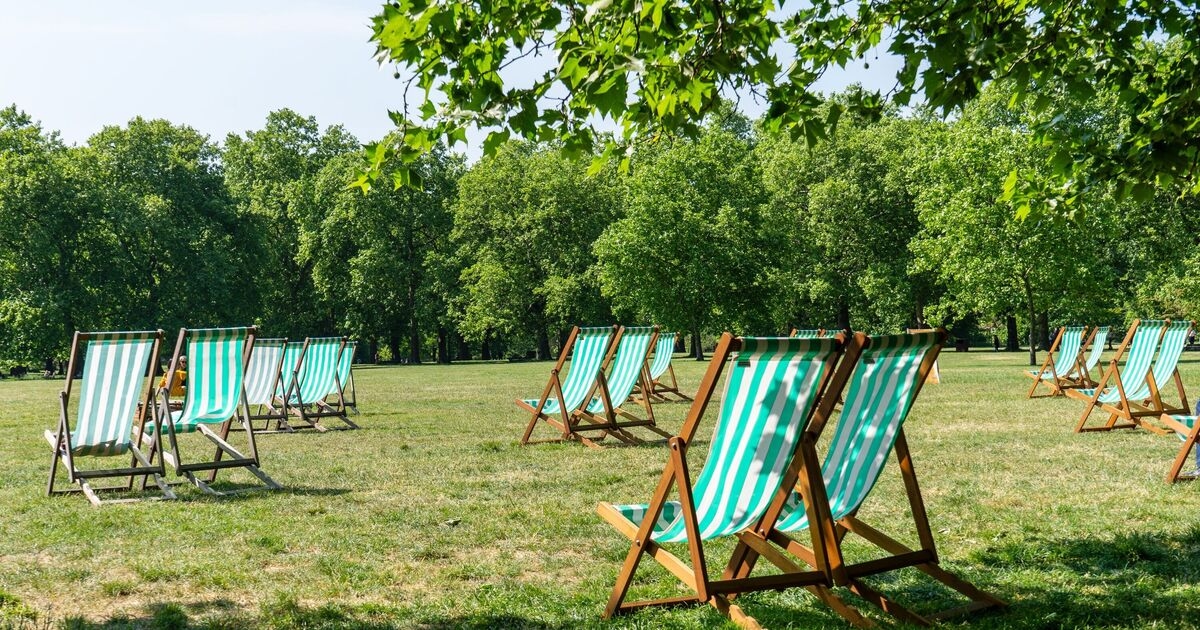 City residents spend more time outdoors than those in rural areas - but mostly on the move