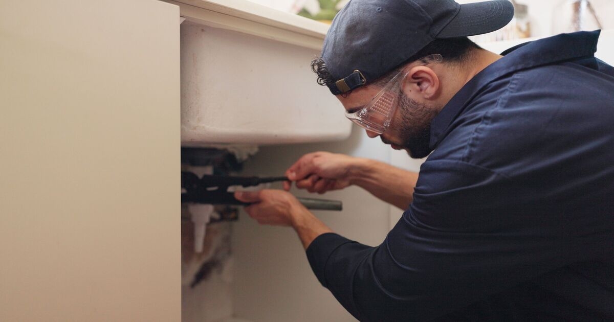 Jeder fünfte Handwerker fühlt sich bei der Arbeit einsam – Klempner haben am meisten zu kämpfen