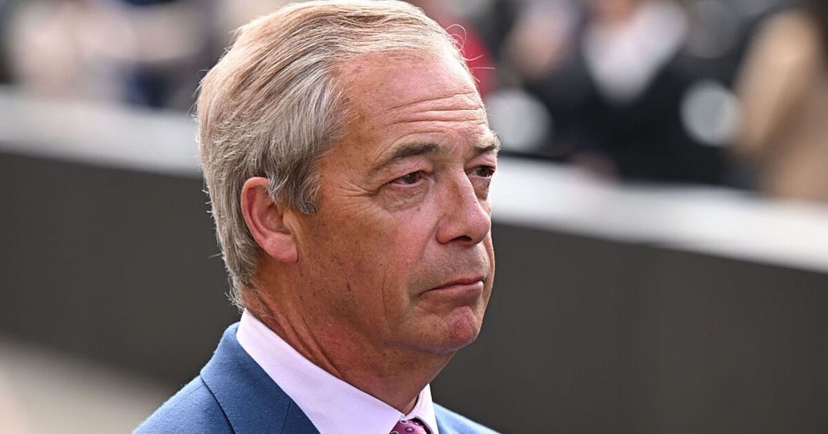La cobardía y el ego de Nigel Farage están abofeteando una vez más a los británicos traicionados.