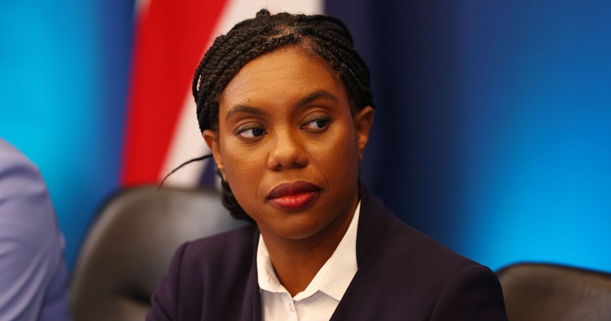 Kemi Badenoch AO VIVO: Líder conservador fará grande anúncio sobre imigração em grande reação