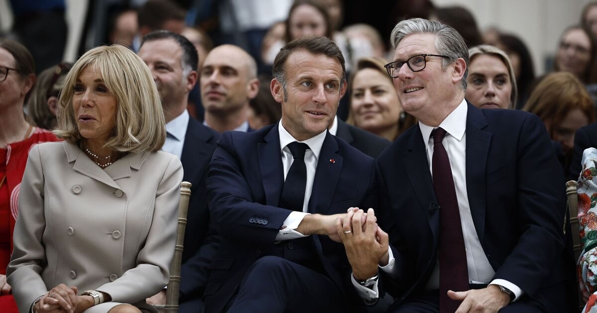 Política EN DIRECTO: Keir Starmer se prepara para una cumbre con Macron tras la entrega de migrantes