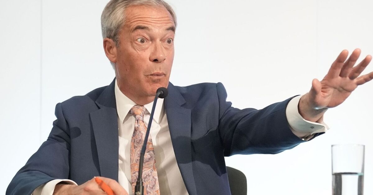 Nigel Farage'ın tek partili sistemi yıkmaya kararlı olduğunu kanıtlayan Reform UK'nin önemli adımları