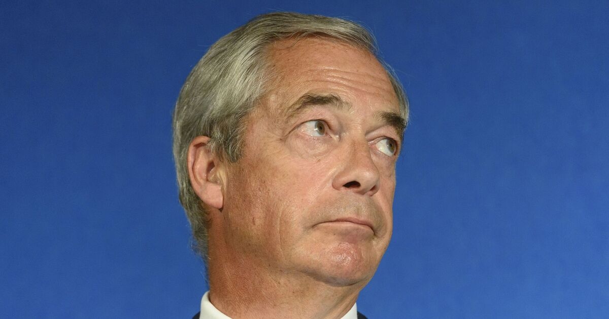 Nigel Farage, bu yıl Reform UK'nin yüzünde patlayabilecek bir saatli bombayla karşı karşıya