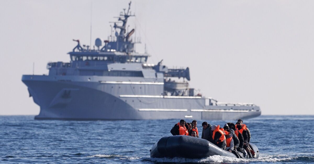 Starmer's broken Britain sees migrant arrive every 11 minutes as Channel crossings soar
