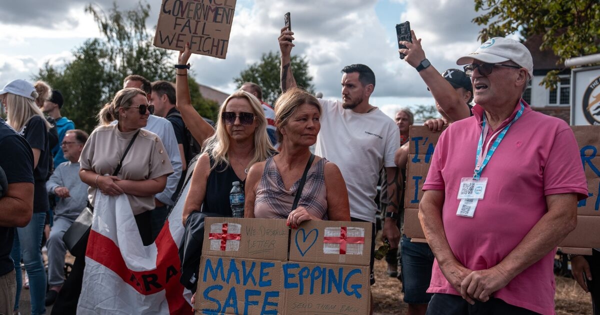 Councils line up to challenge migrant hotels as Farage calls for 'protests across Britain'