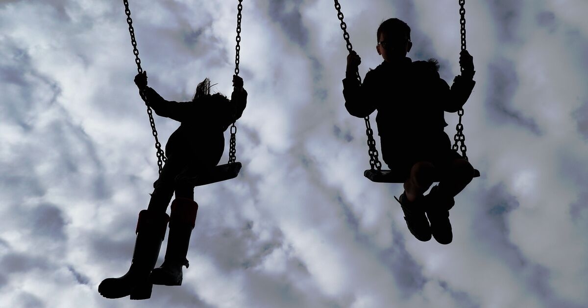 Miles de niños y víctimas de abuso doméstico atrapados en el caos de los tribunales de familia