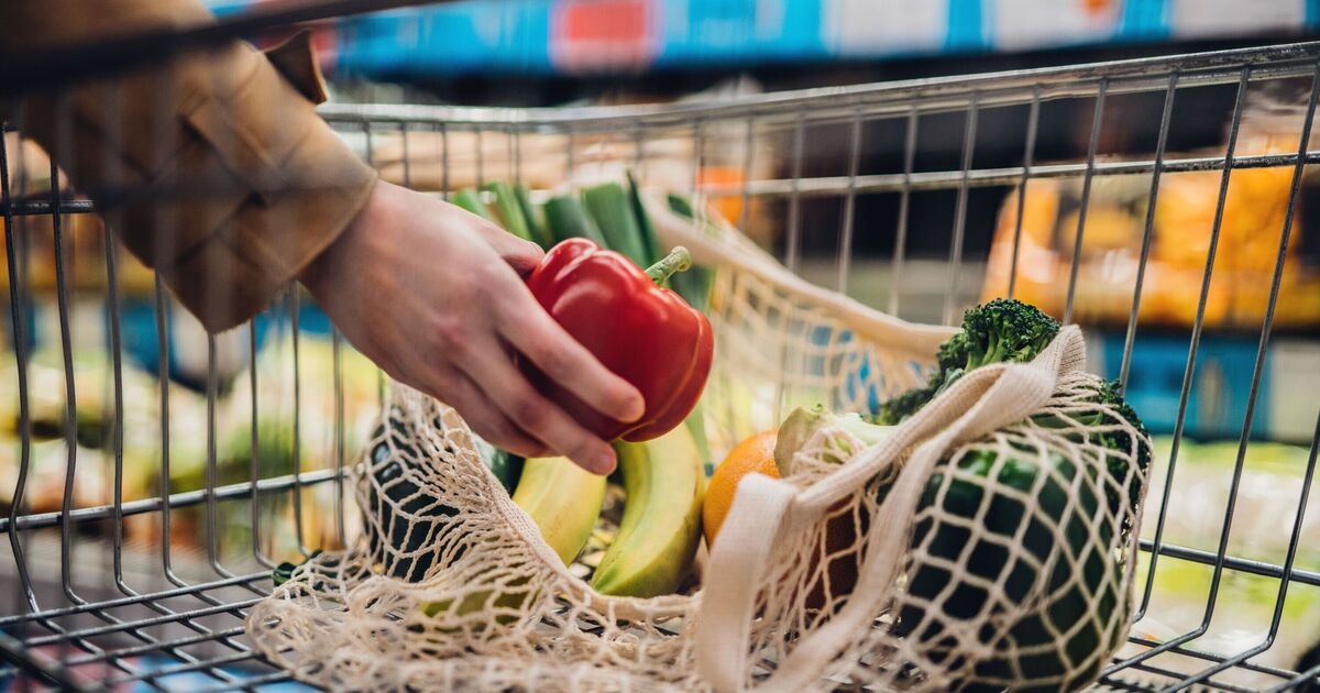 Un simple cambio de tienda de alimentación en el supermercado puede ahorrarle hasta £1500 al año