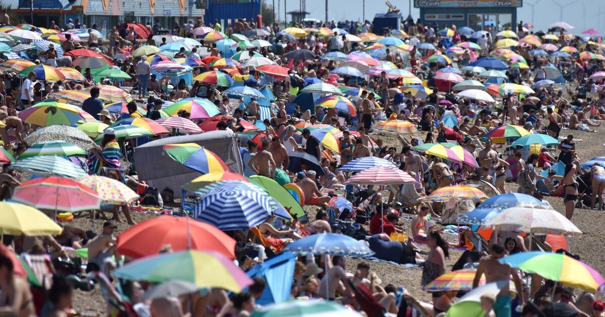 UK weather maps turn yellow as 20C Indian Summer hits England - 35 hottest counties