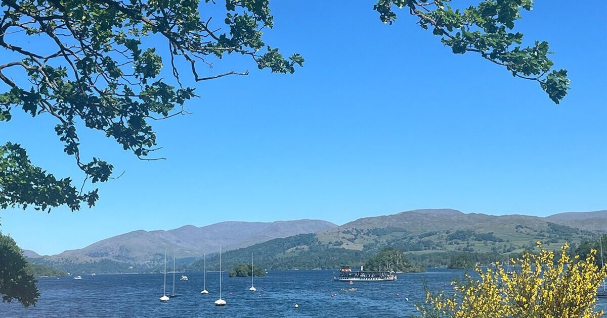 I visited a spectacular town with mountain views and lake tours — I'd definitely go back