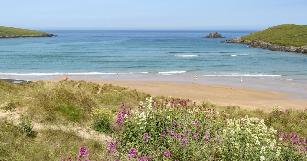 'World's most beautiful beach' with 'golden sand and clear sea' is 'Cornish gem'