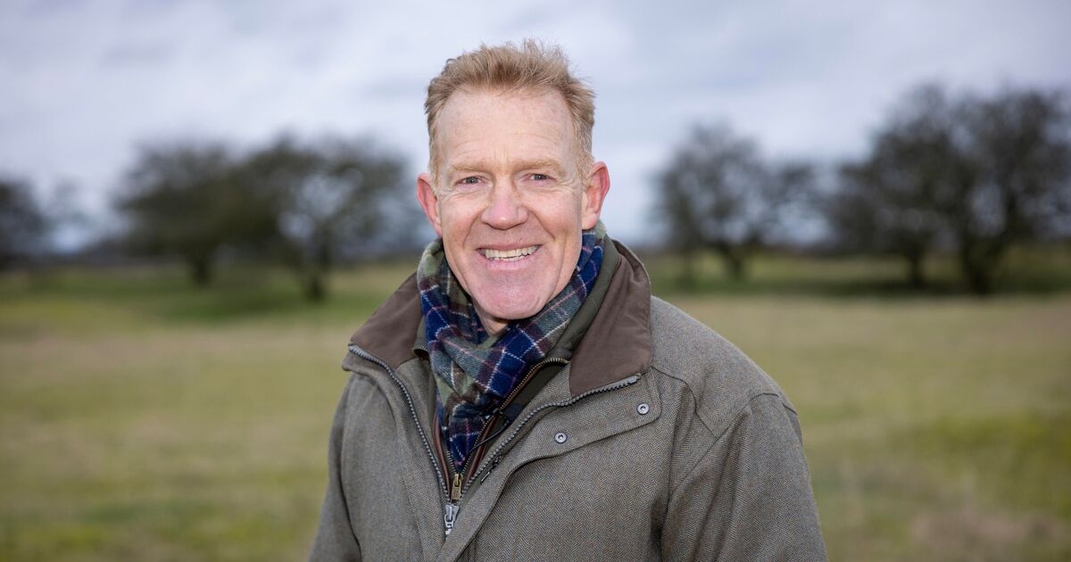 Адам Хенсон из Countryfile получил массу поддержки после своего эмоционального заявления о фермерстве