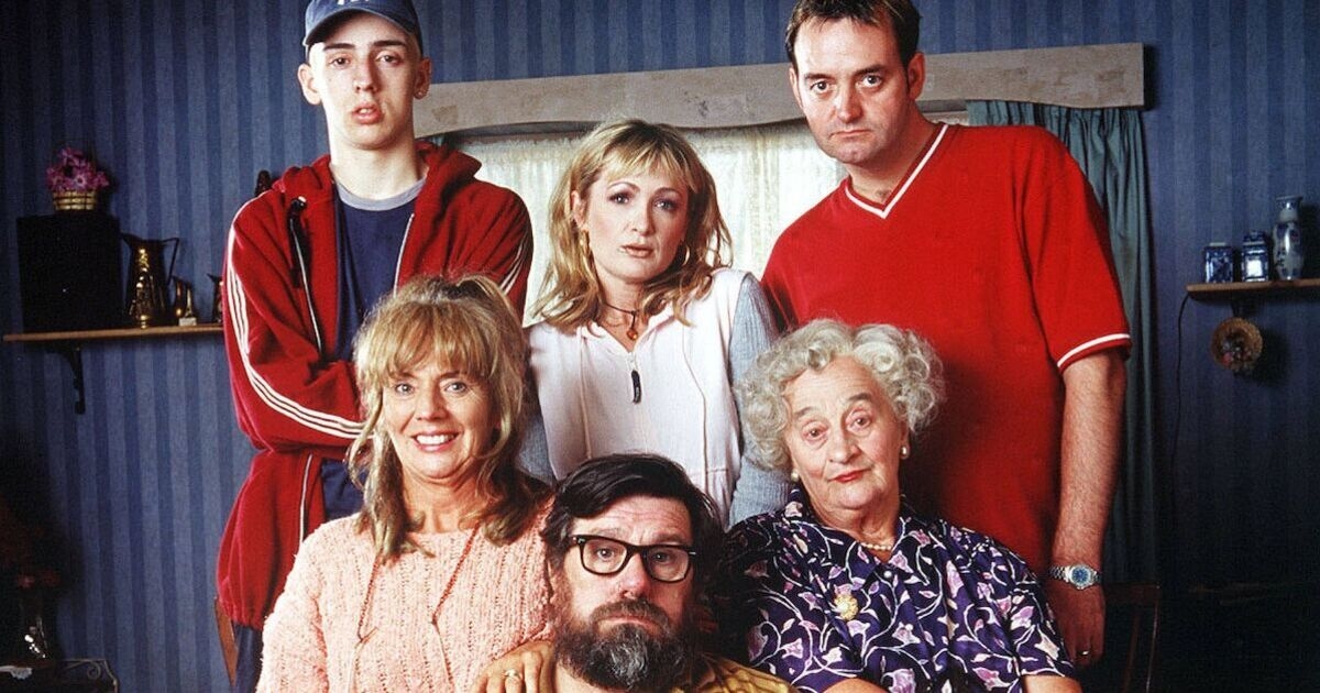 Royle Ailesi, BBC'yi neredeyse 'iflas ettiren' büyük hatanın ardından 100.000 £'u boşa harcadı