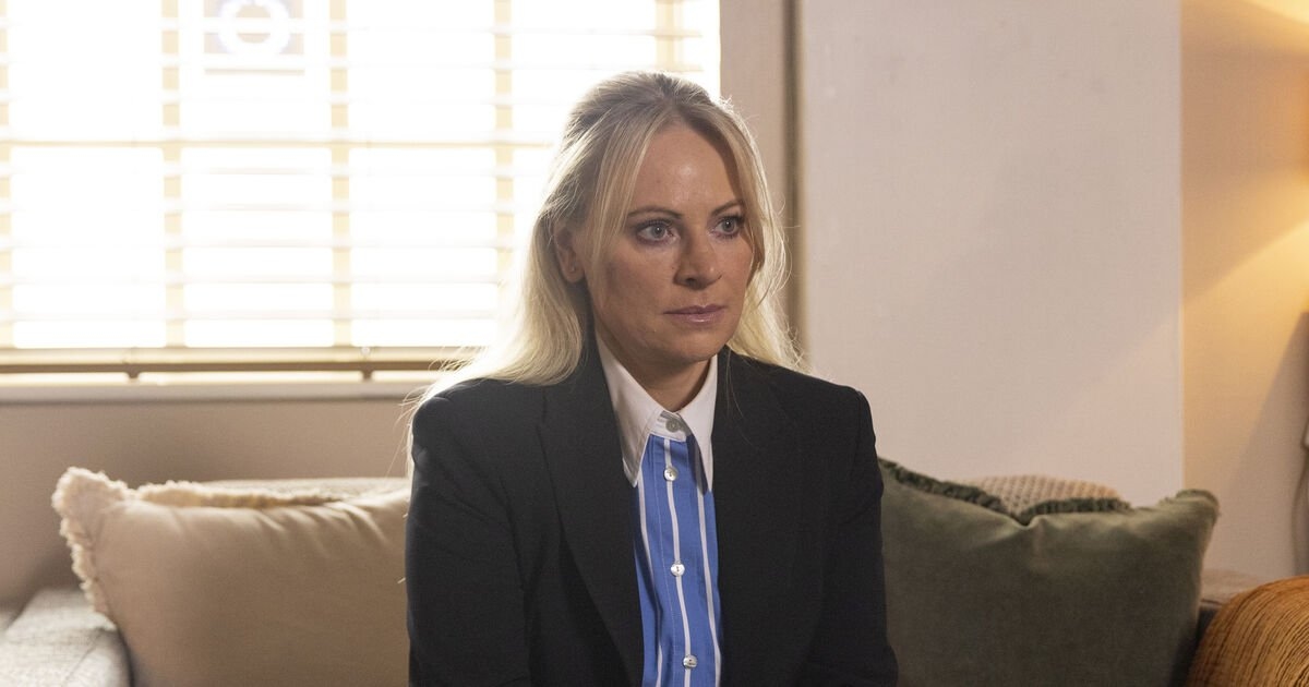 Lisa Swain, de Coronation Street, é apunhalada pelas costas após descoberta chocante