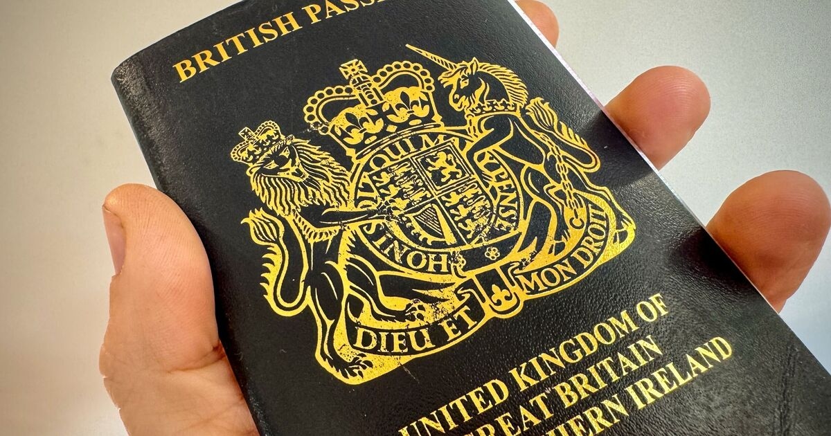 Travel expert shares important passport advice to those travelling to Spain