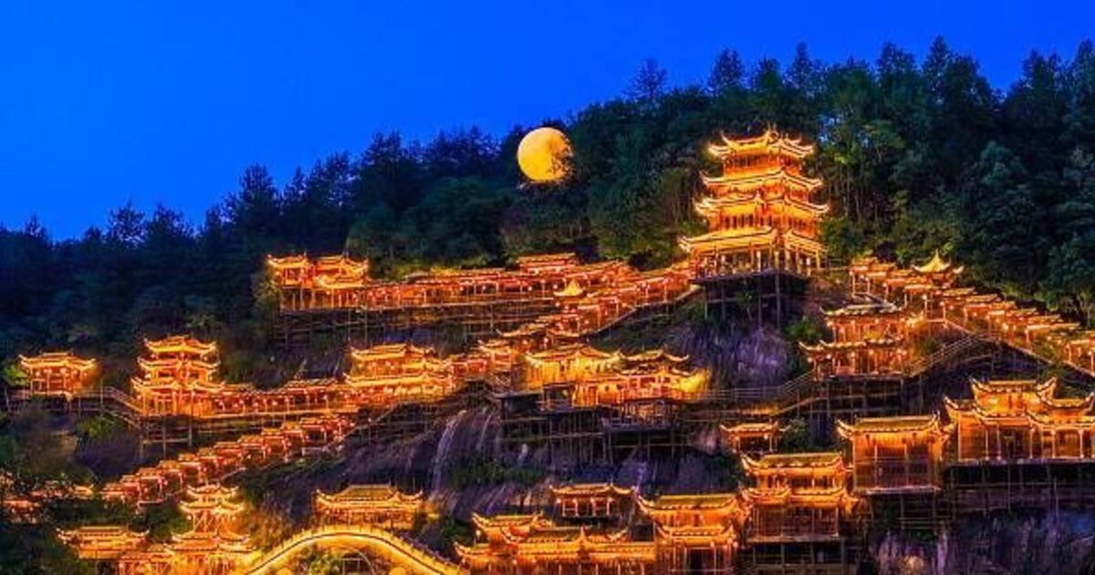 'Most dangerous tourist destination in the world' is 'fairytale' valley