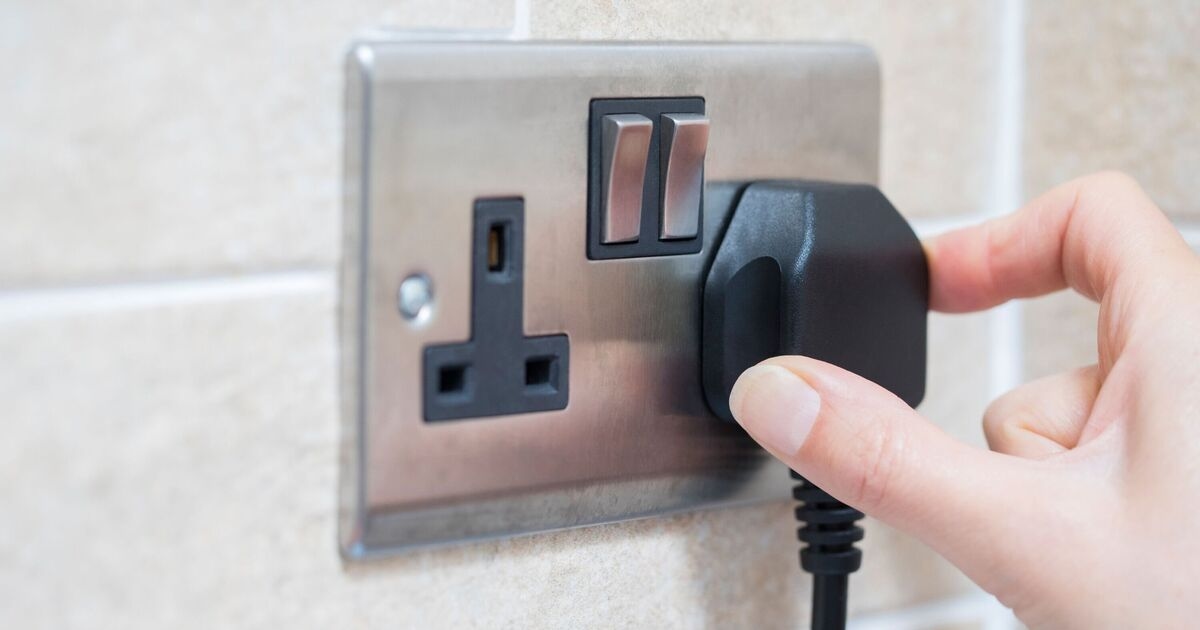 20 ‘vampire’ appliances costing UK households £145 at the wall