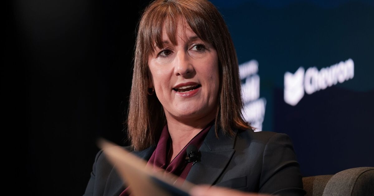 Pesadelo para Rachel Reeves: 'trabalhadores ricos abandonam o Reino Unido' por causa de aumento de impostos