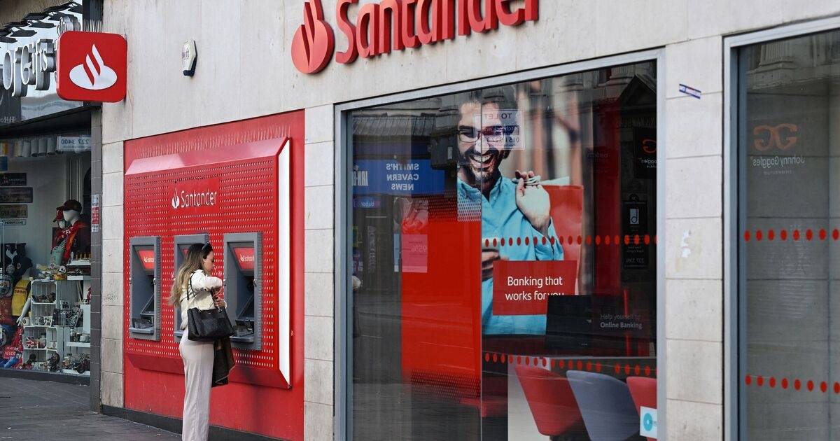 Santander deve reduzir horário de funcionamento de 36 agências na próxima semana - lista completa