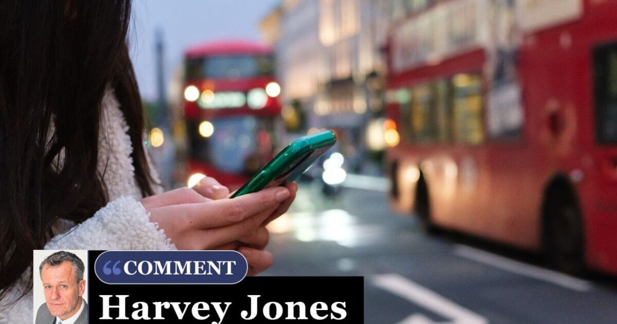 Acabei de testemunhar um fim de semana de crimes na 'Londres sem lei' - mas nada disso realmente aconteceu