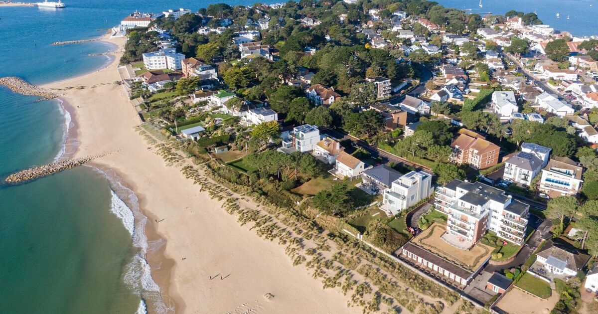 Un quartier magnifique avec une vue incroyable sur la plage a les prix des maisons côtières les plus élevés du Royaume-Uni