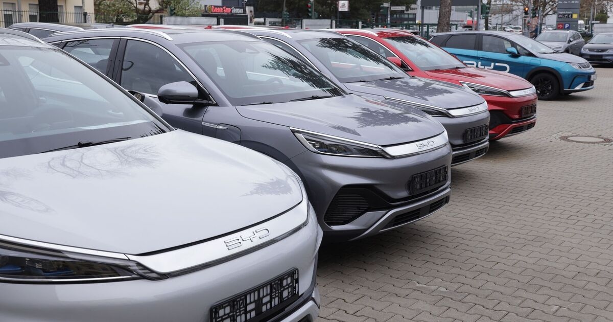Chinese elektrische rivaal van Tesla beschuldigd van vernietiging van automarkt in verpletterende prijzenoorlog