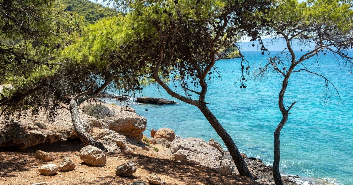 La pequeña pero ridículamente bonita isla griega con playas maravillosas y sin turistas.