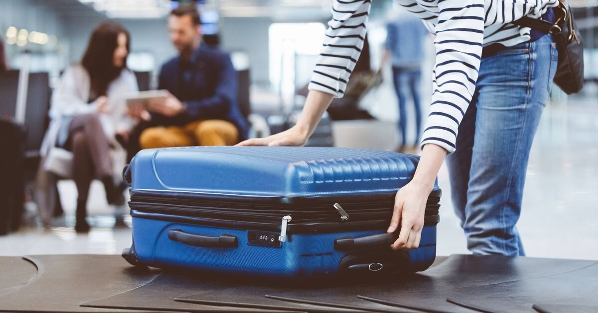 Easy travel tip that can guarantee your bag will be first off the plane