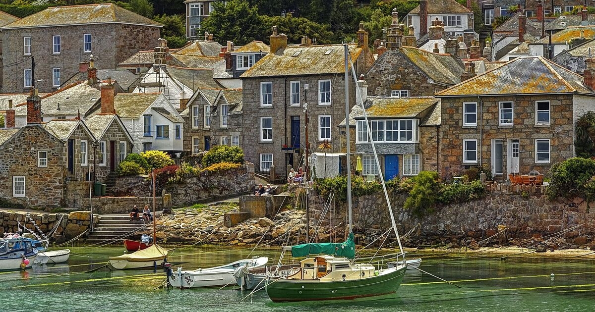 A bela vila costeira considerada a "mais adorável da Inglaterra" - as lojas não estão cheias de bugigangas