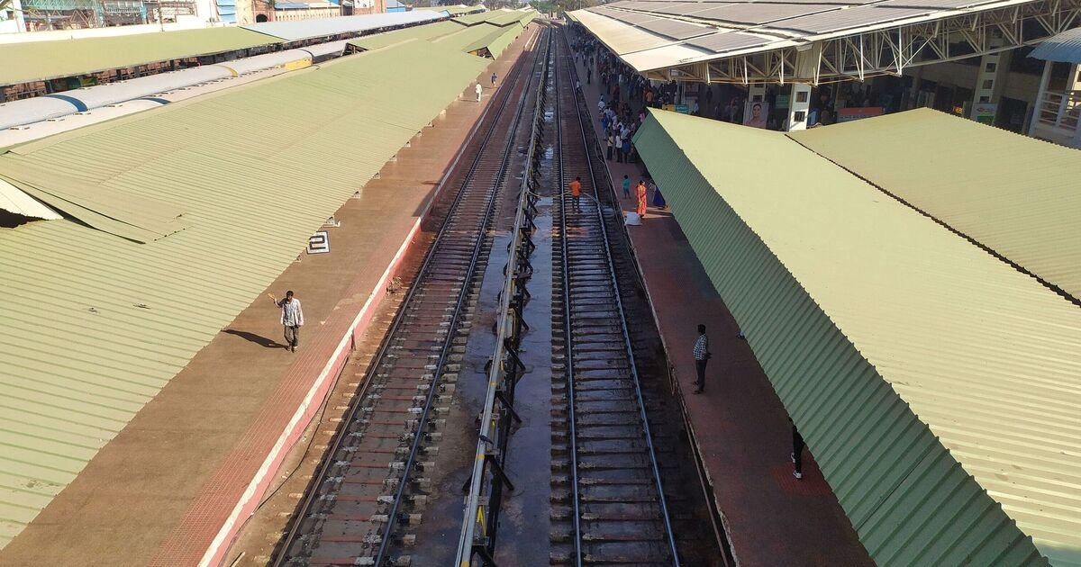 Una increíble estación de tren alberga la plataforma más larga del mundo tras un megaproyecto de 44 millones de libras