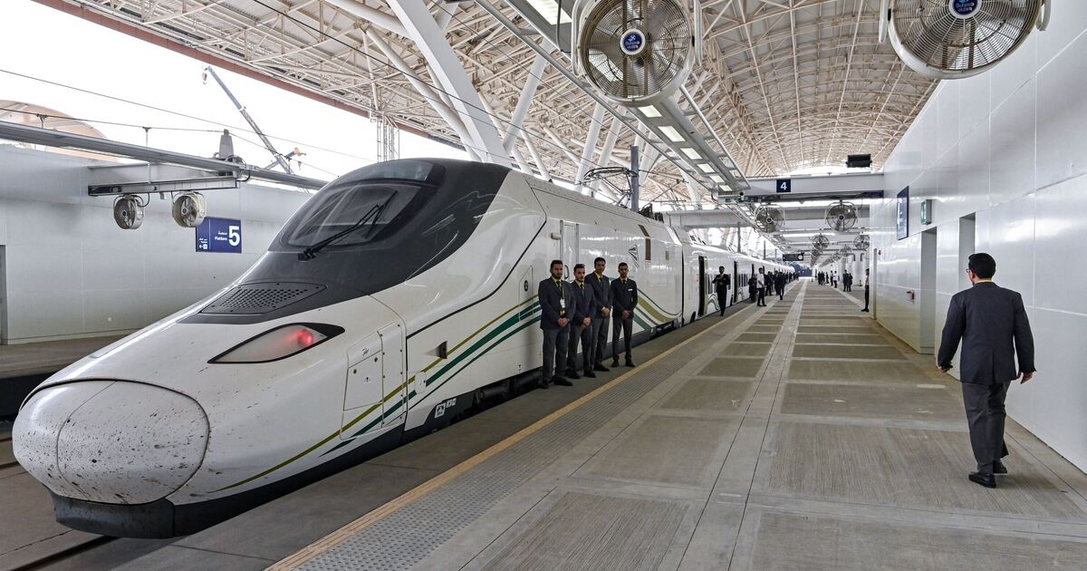 Yılda sadece 7 gün açık olan inanılmaz ve devasa 11,9 milyar sterlinlik metro sistemi