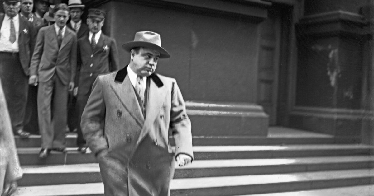 Al Capone era un killer spietato, ma indossava un grembiule rosa per accogliere i giornalisti a pranzo