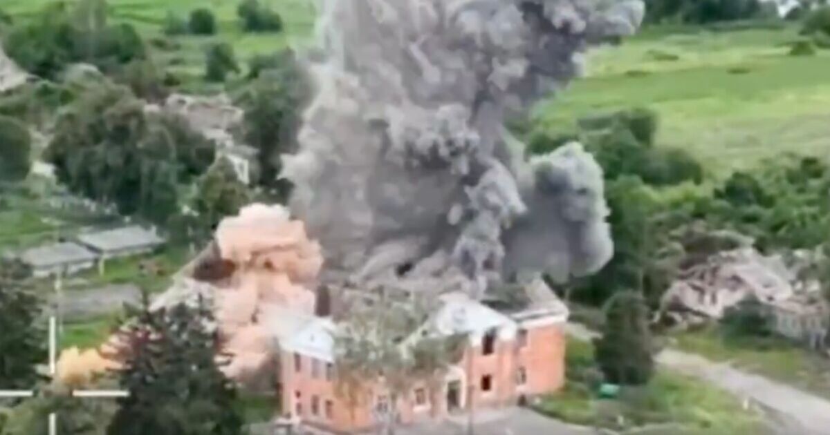 Russian army disaster as Ukraine kills top Putin commander in battlefield rout