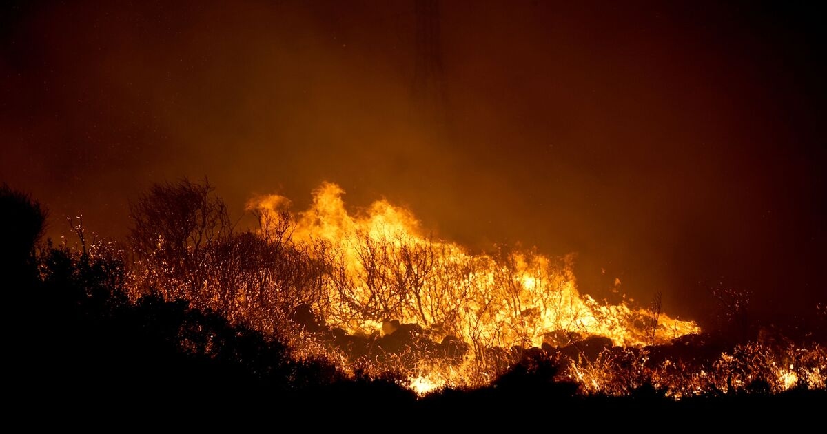 Heatwave fires LIVE: Tourist hotspots including Crete and Turkey suffer apocalyptic blazes