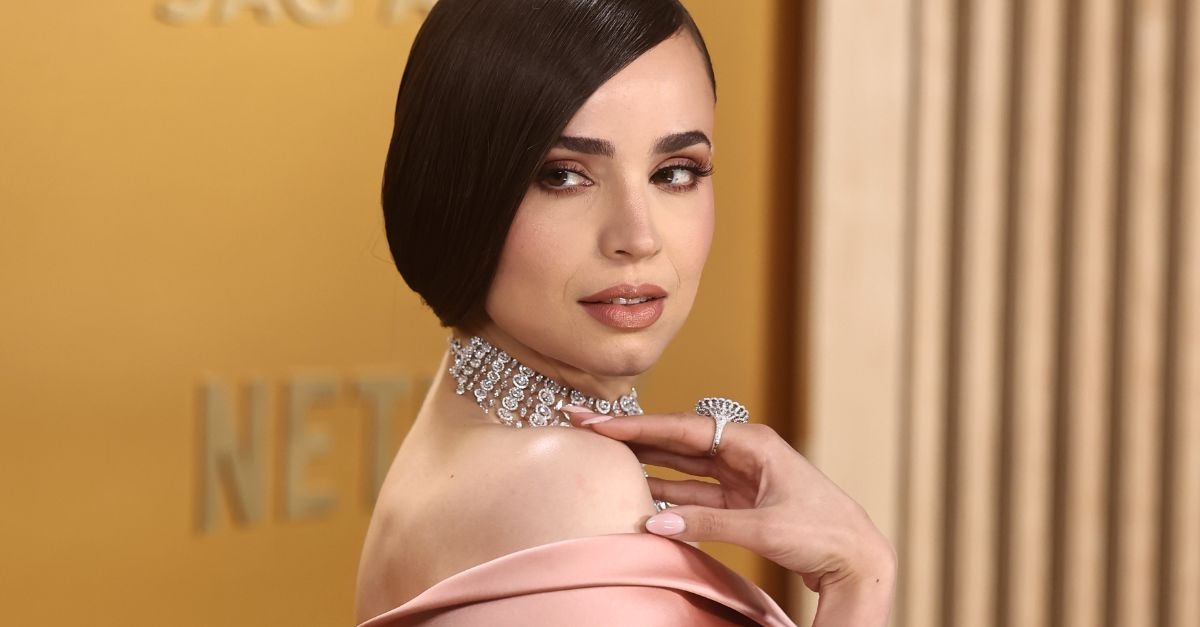 If It Were Up to Us, These Celebs Would Win SAG Awards for the Best Beauty Looks